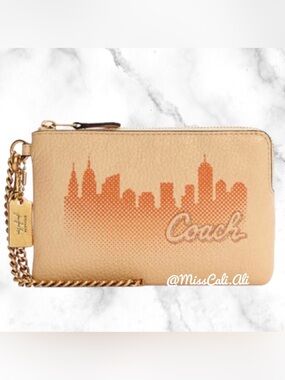 NWT COACH X JENNIFER LOPEZ Corner Zip Wristlet Bag With NYC Skyline